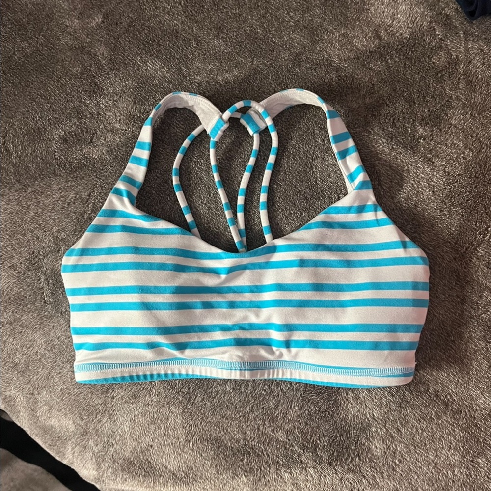Lululemon sports bra